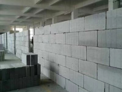 北京蒸压粉煤灰砂加气混凝土应力应变全曲线及其砌块砌体力学性能试验研究